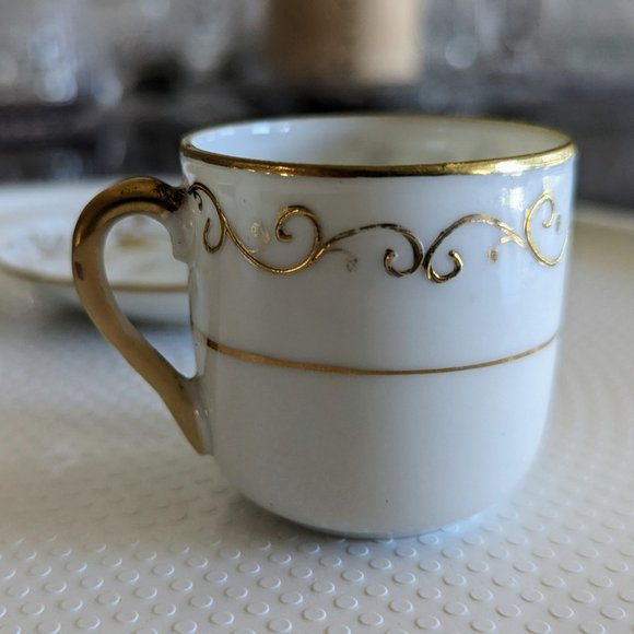 Hand Painted set of 2 expresso cups and saucers - Picture 13 of 13